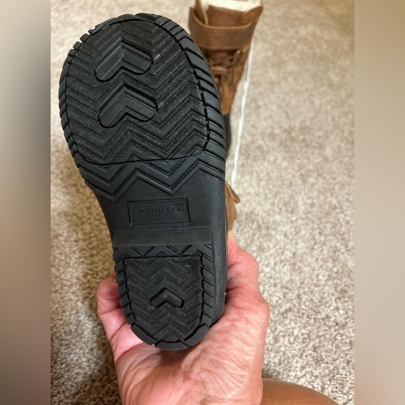 London Fog snow boots size 8 toddler - Picture 3 of 5